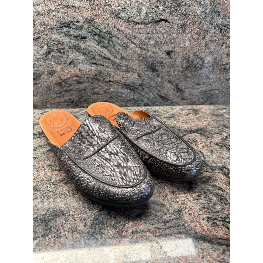 FitFlop Snakeskin Pattern Loafers | size 10